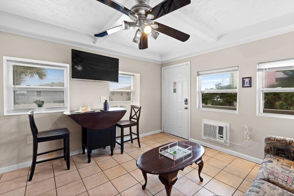 Perfect Location 1Br Pool Parking Outside Area 8 Appartement Myrtle Beach Buitenkant foto